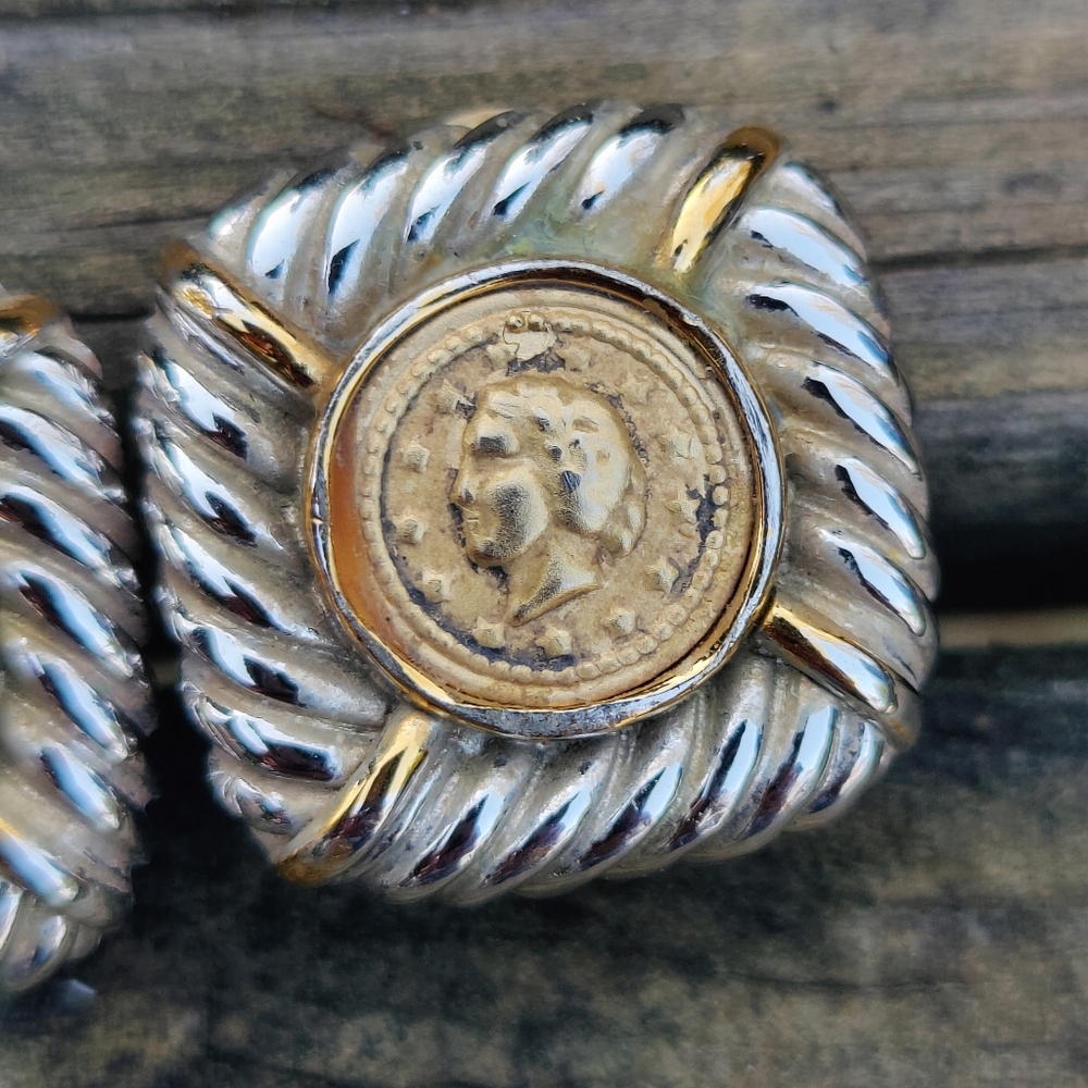 🪙Vintage Designer Silver And Gold Tone Coin Runway Earrings - Picture 2 of 5
